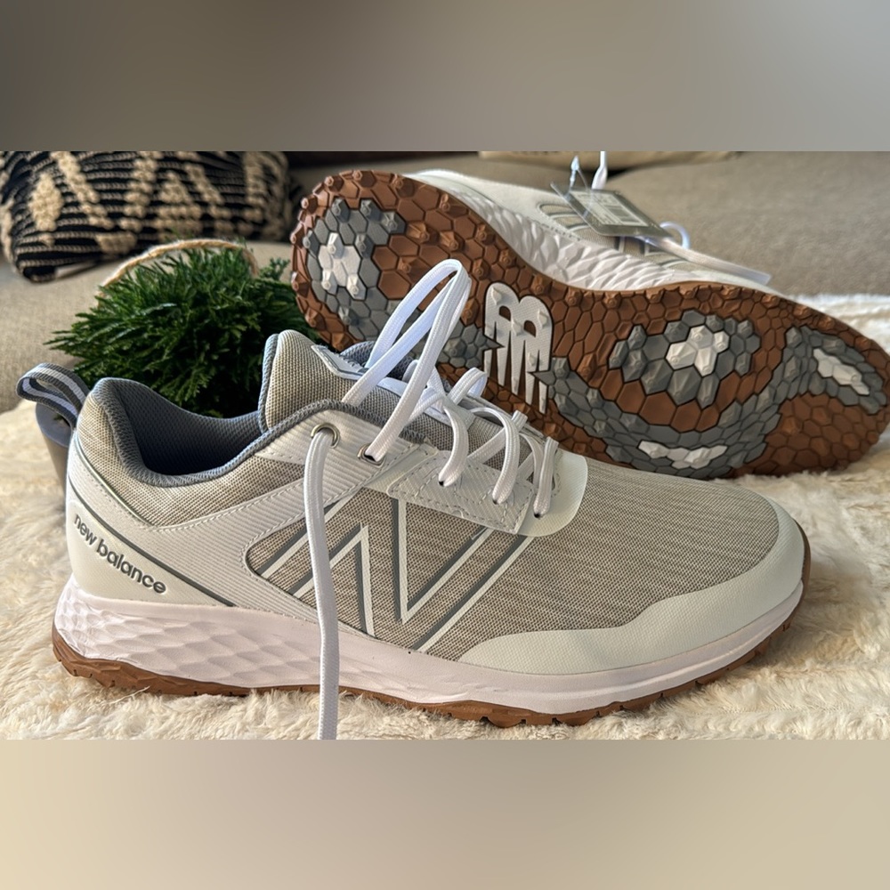 Men’s size 13 New Balance Fresh Foam Contend golf shoes